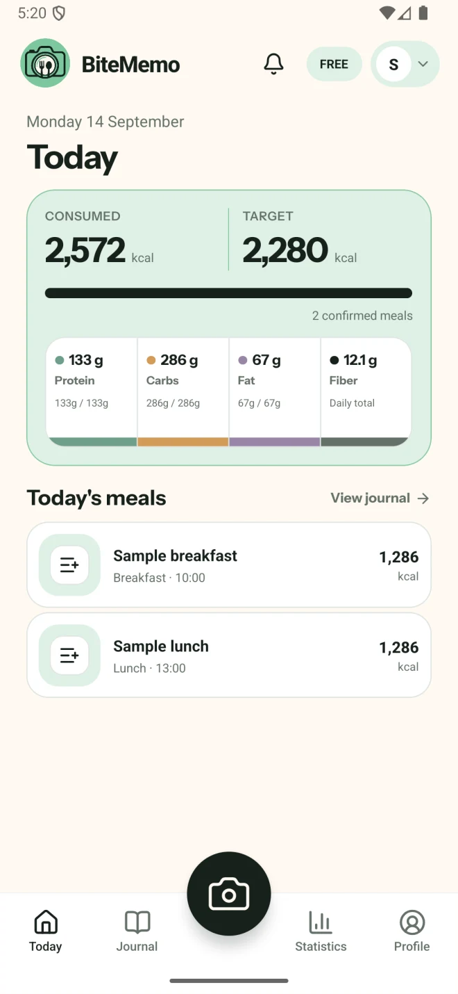 BiteMemo Android Today screen showing sample meals and daily macro targets